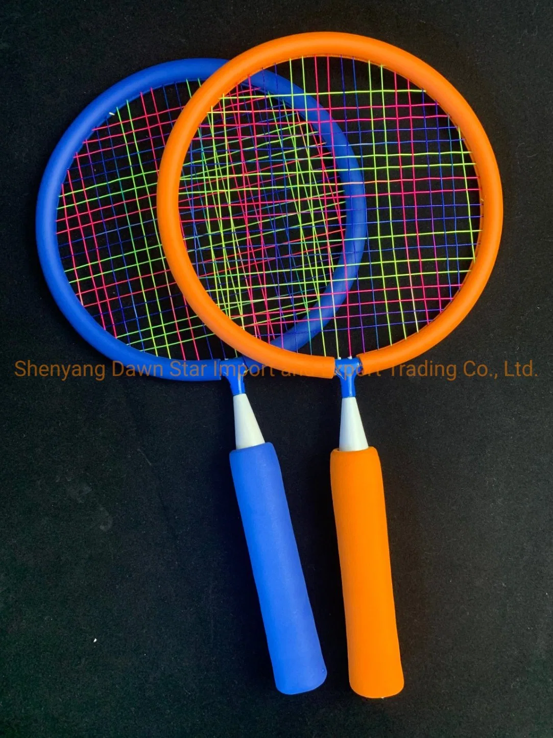 Venda por grosso de venda quente barato crianças Ferro Badminton Racket Definir Kids Sport Brinquedos