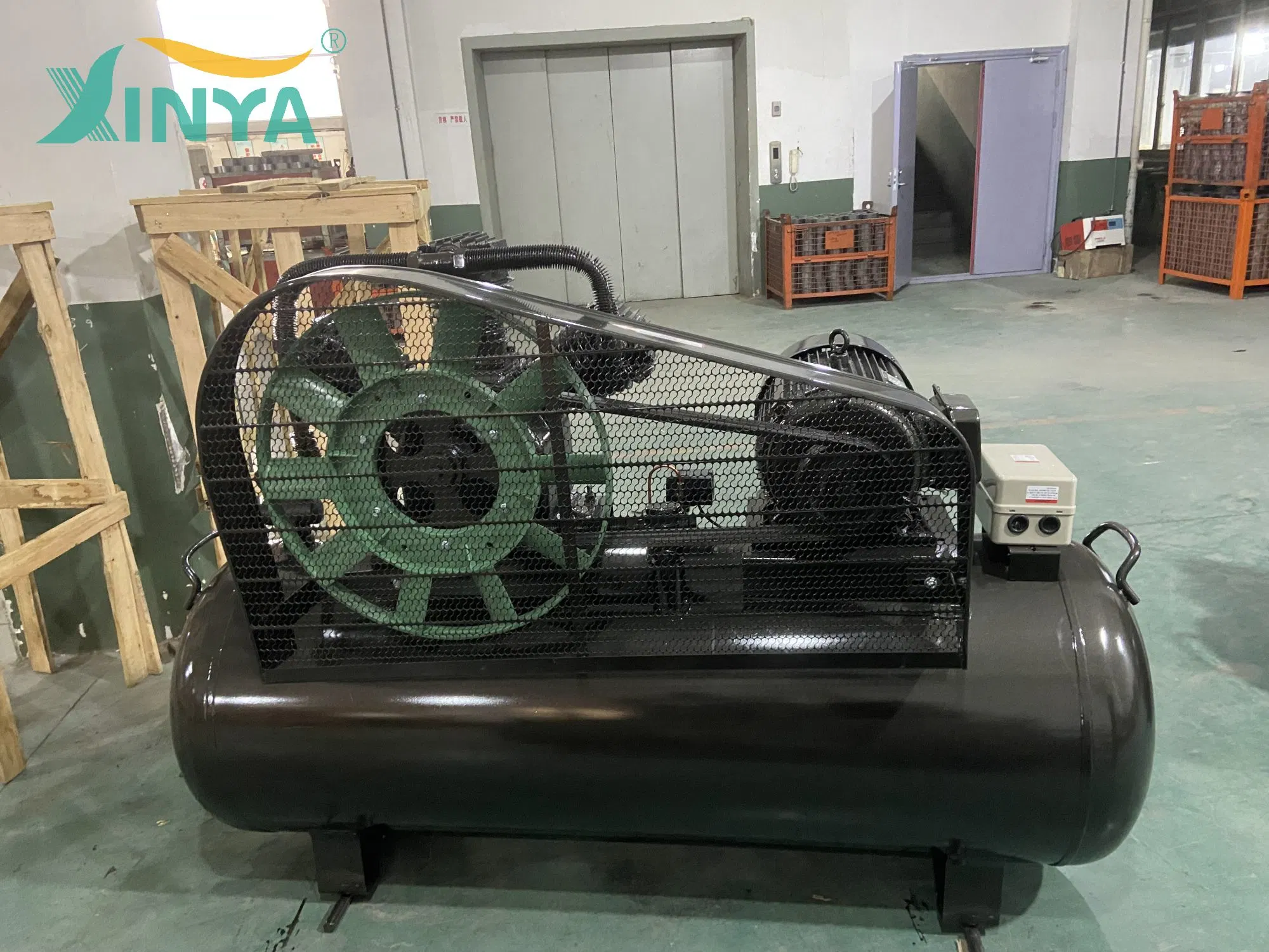 Xinya 50liter Air Compressor Tire Car Industrial Large Gas Machine