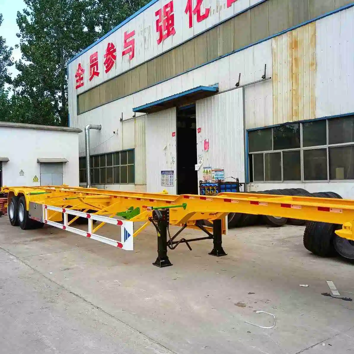 3 4 Axle 20FT 40FT 40 Foot Skeleton Container Semi Truck Trailer for Sale