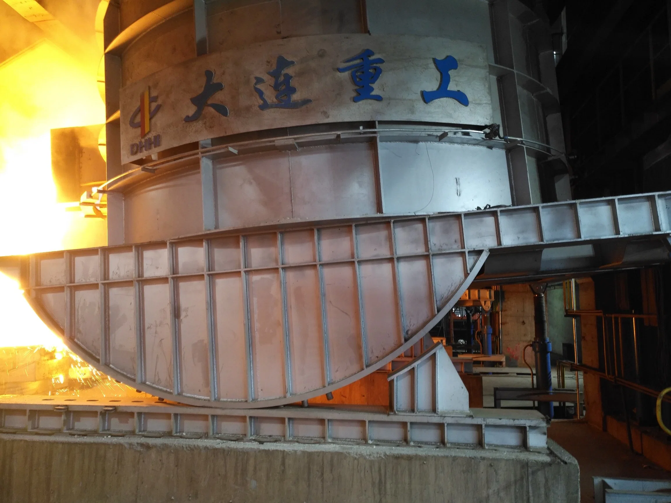 Refining Furnace Main Equipment (including feeding, casting, refining and crushing)