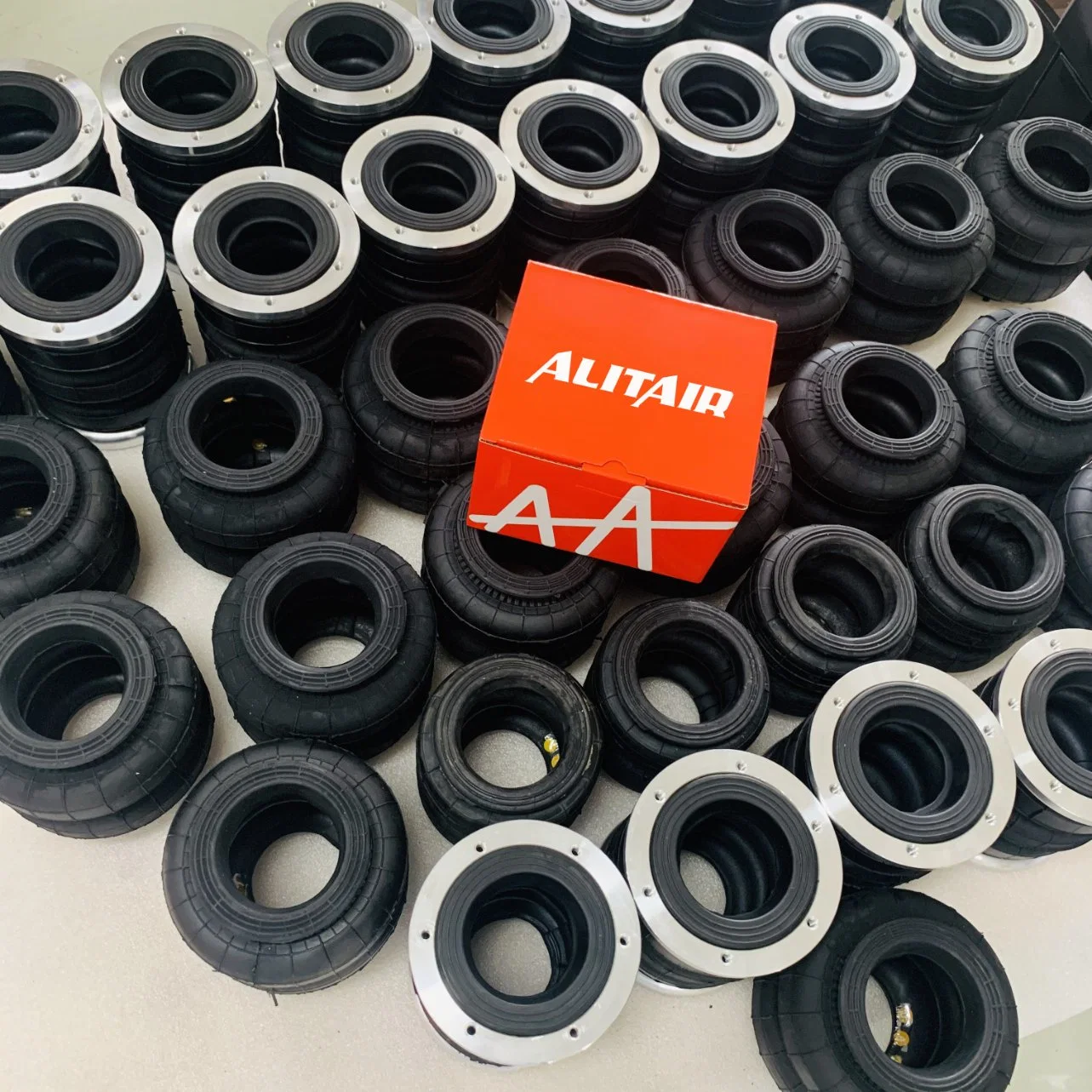 Rubber and Steel Industrial Air Springs 2s2500 / Double Convoluted Air Spring for Pick-up Neway 90557015