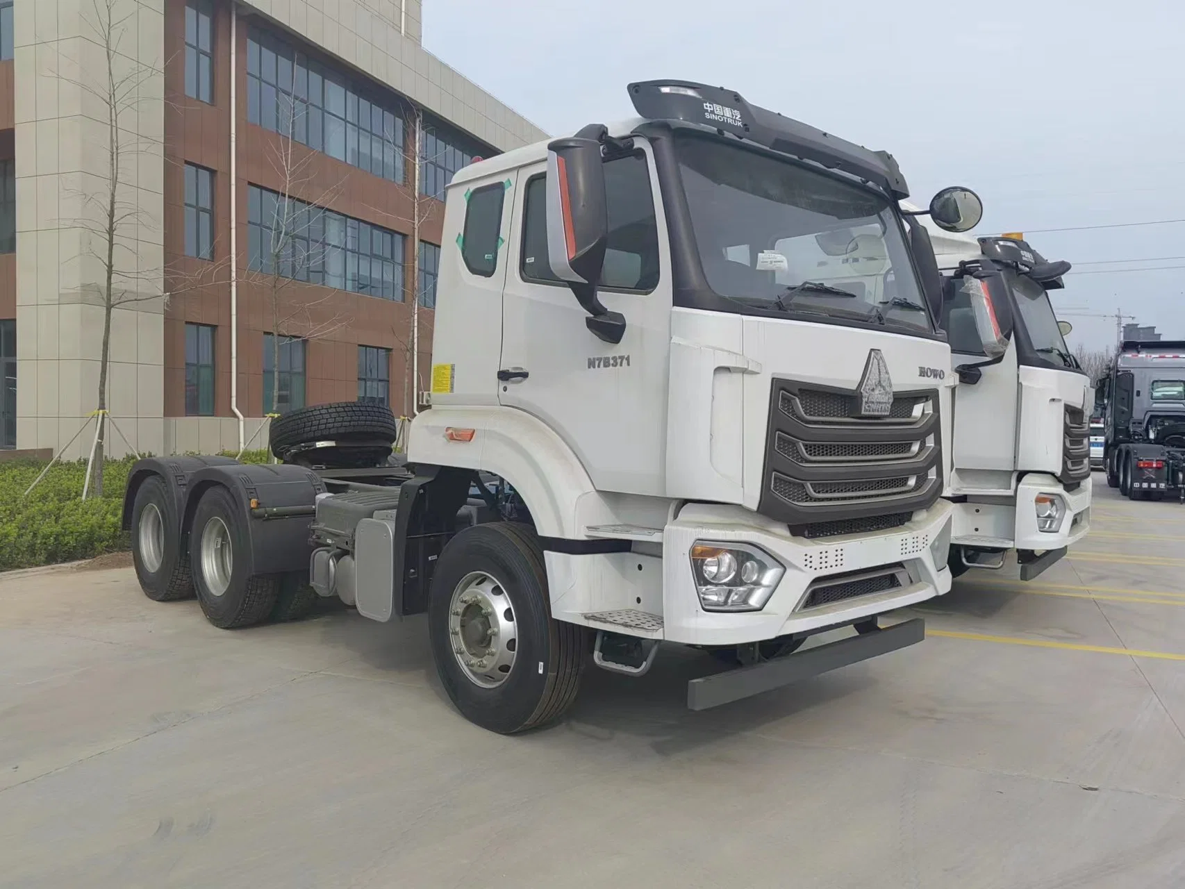 2023 Année Sinotruk 400HP N7 Sinotruk HOWO camion tracteur 371 n7b de la tête du tracteur pour le prix de vente