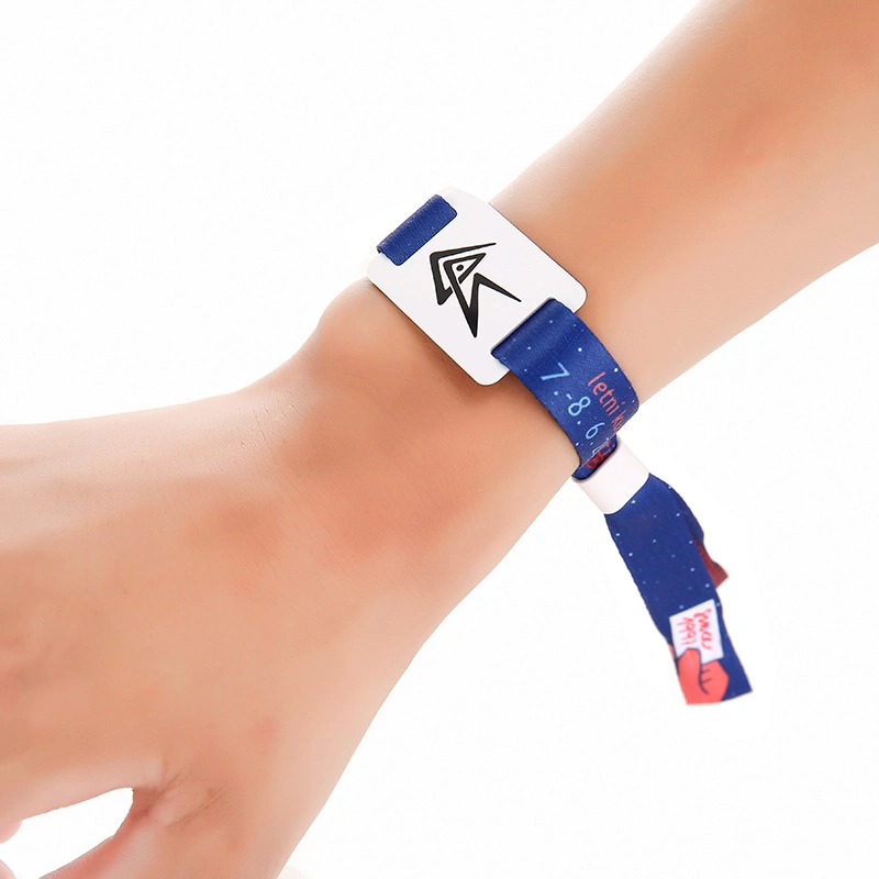 RFID 13.56MHz Disposable Wristband Streachable Bracelet with Chip NFC Fabric Wristband Ultralight Wristband Eticket Bracelet with Qr Code Epayment Small Card