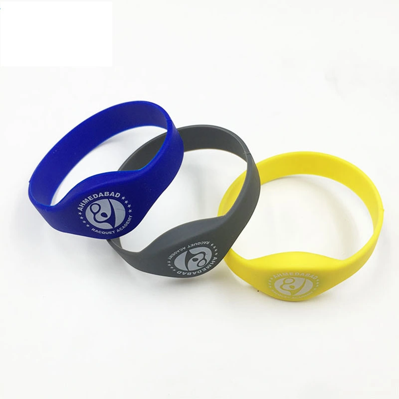 2022 China hizo logotipo personalizado a la moda de silicona pulseras Pulsera RFID NFC