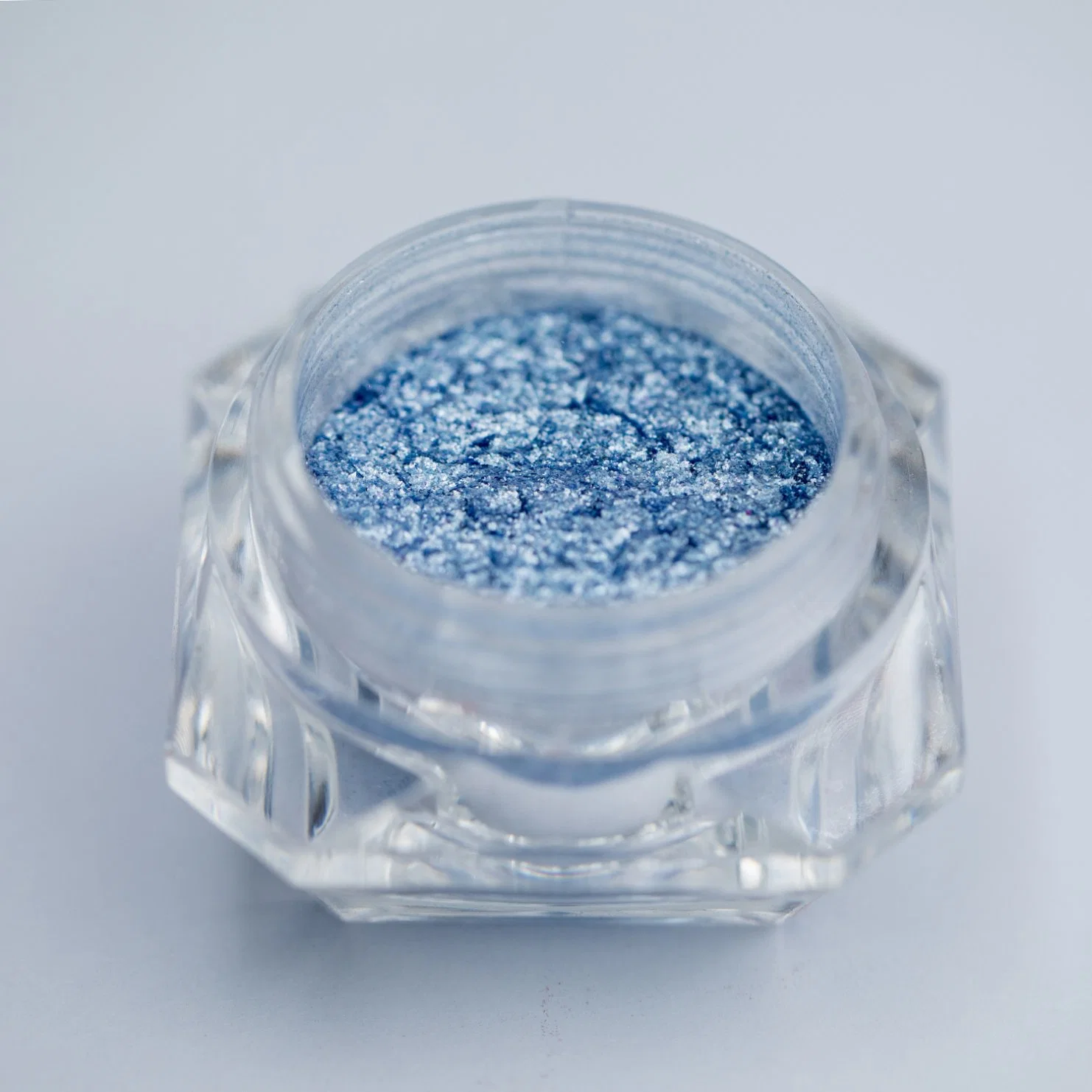 Les pigments perlés Diamond Luster Pigment d'effet d670b de flocon de verre solide de l'espace de couleur bleu clair