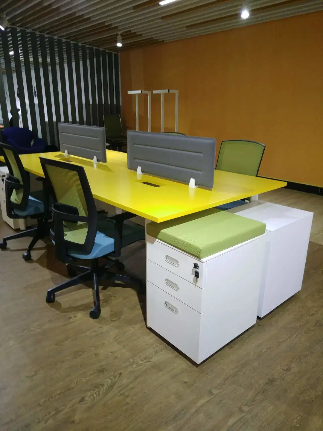 Office Desk with 3 Drawer Mobile Pedestal with High Standard