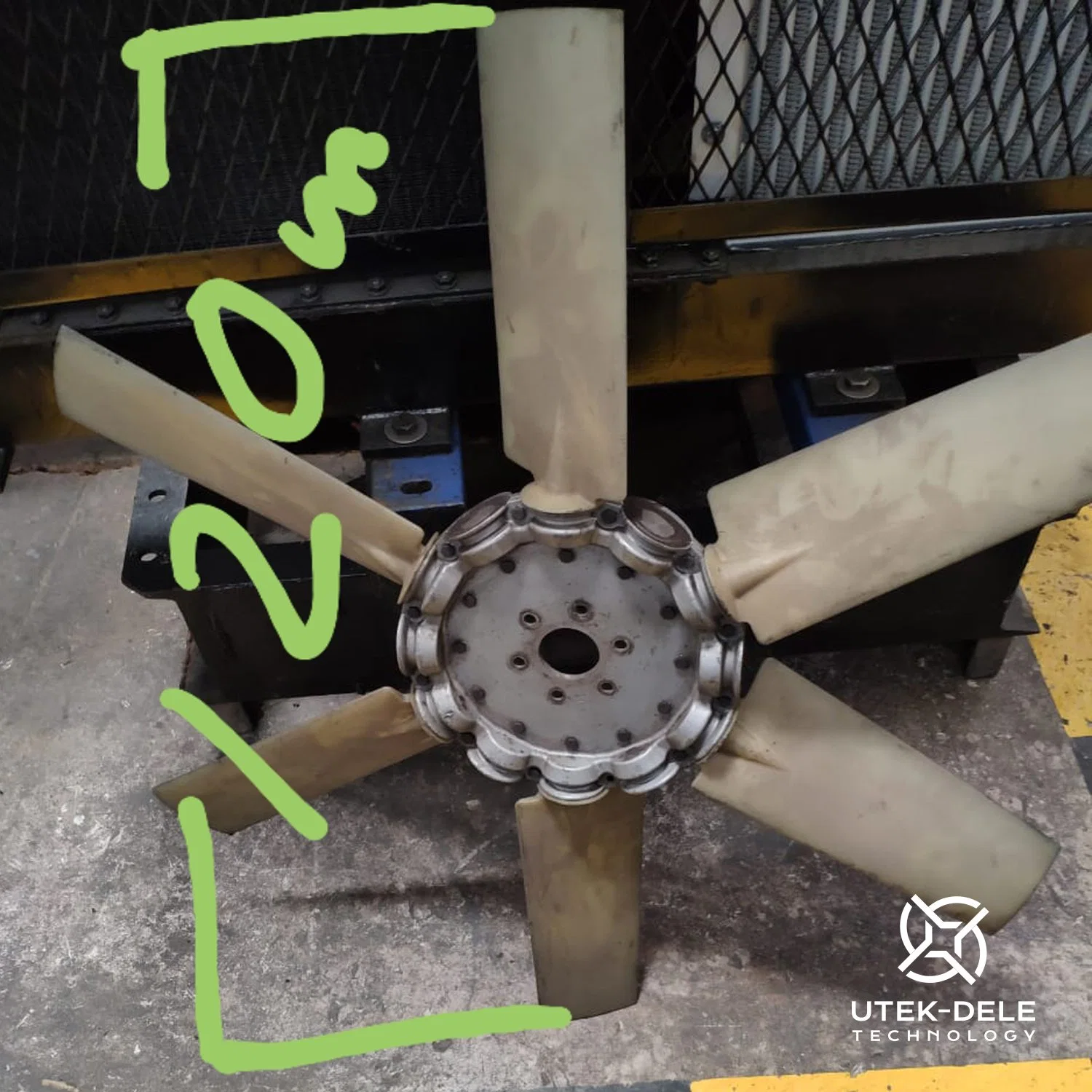 12 Blades/Impellers Light Weight and High Strength Axial Cooling Fan for Cat 3406c