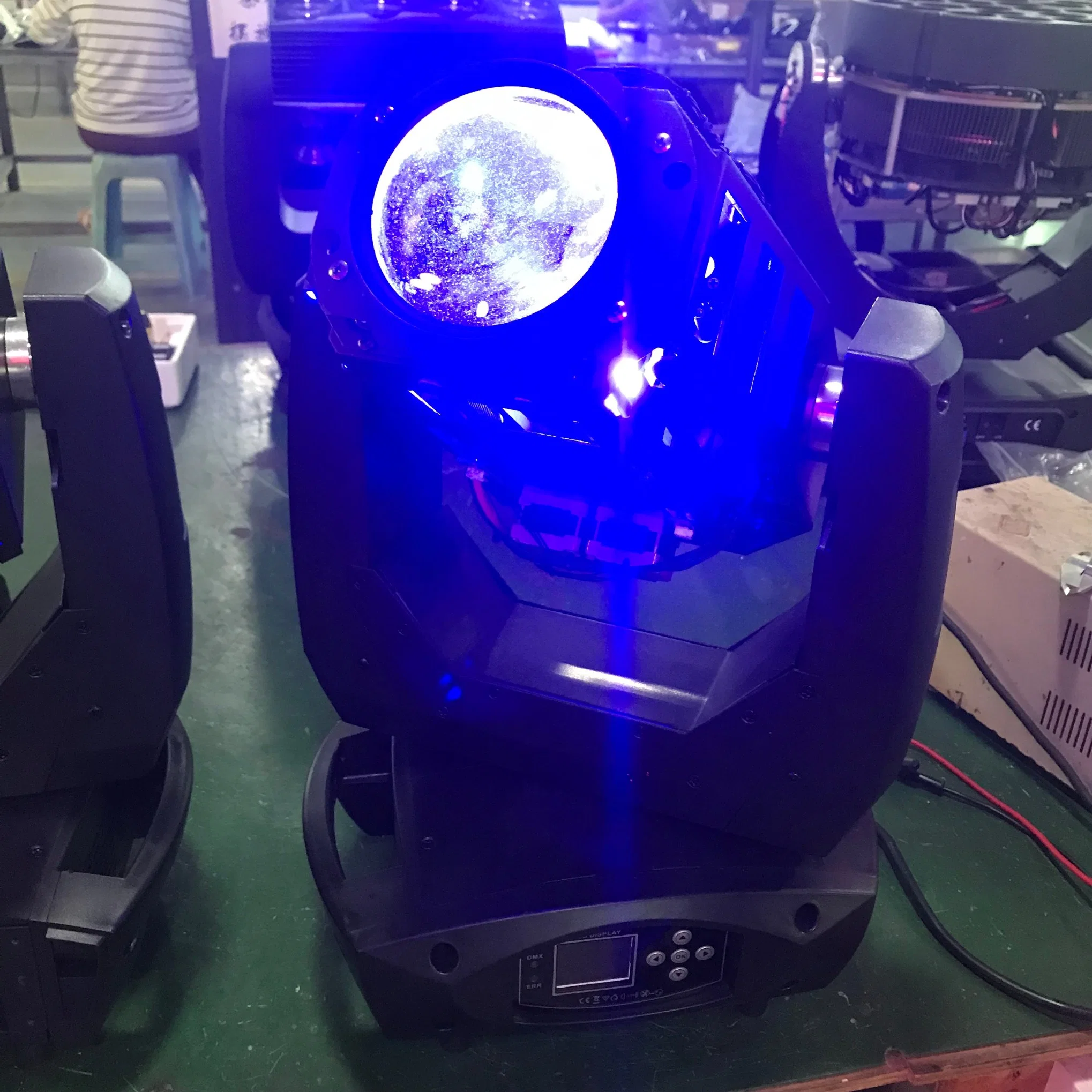 Lámpara LED RGB de 200 W de luz LED de luz en movimiento