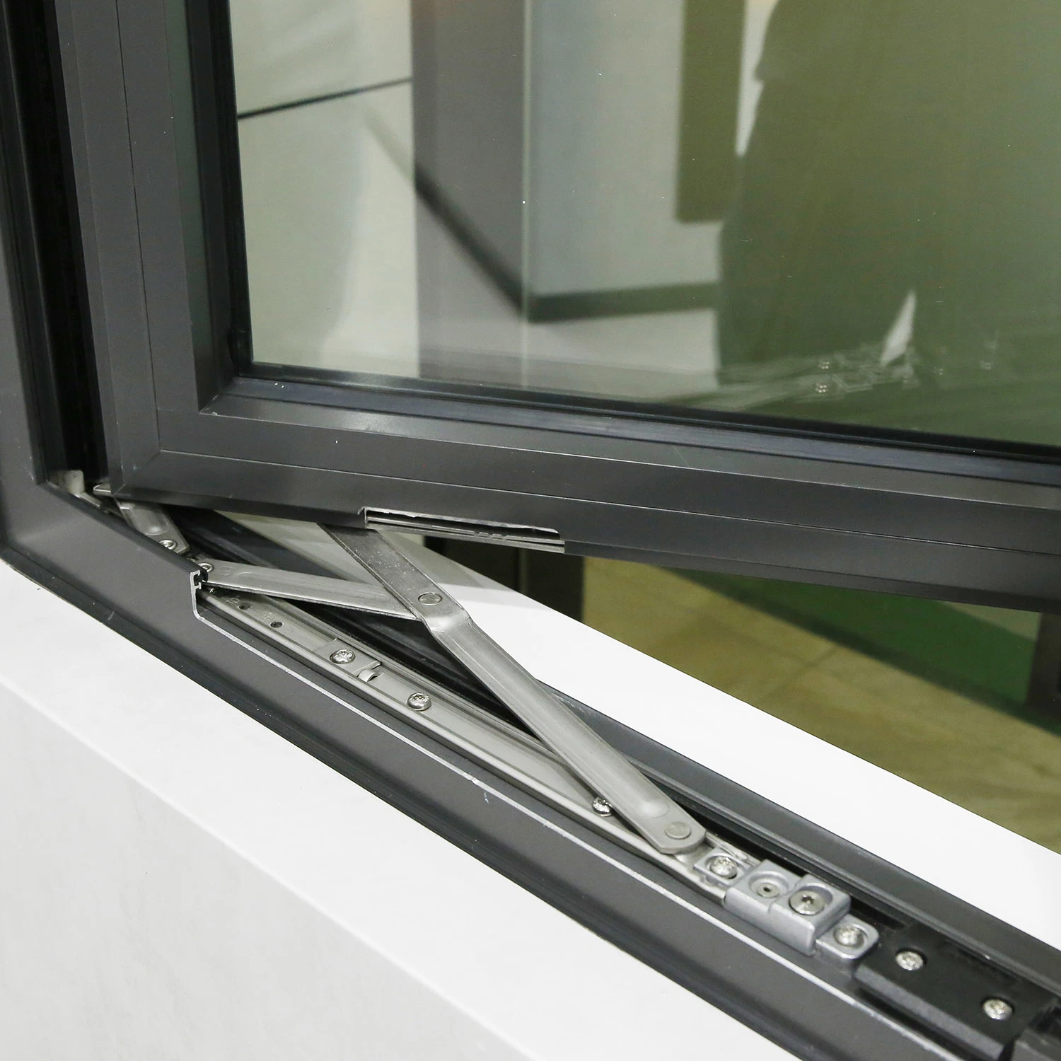 Fabricant d'accessoires de matériel pour portes et fenêtres en aluminium moderne