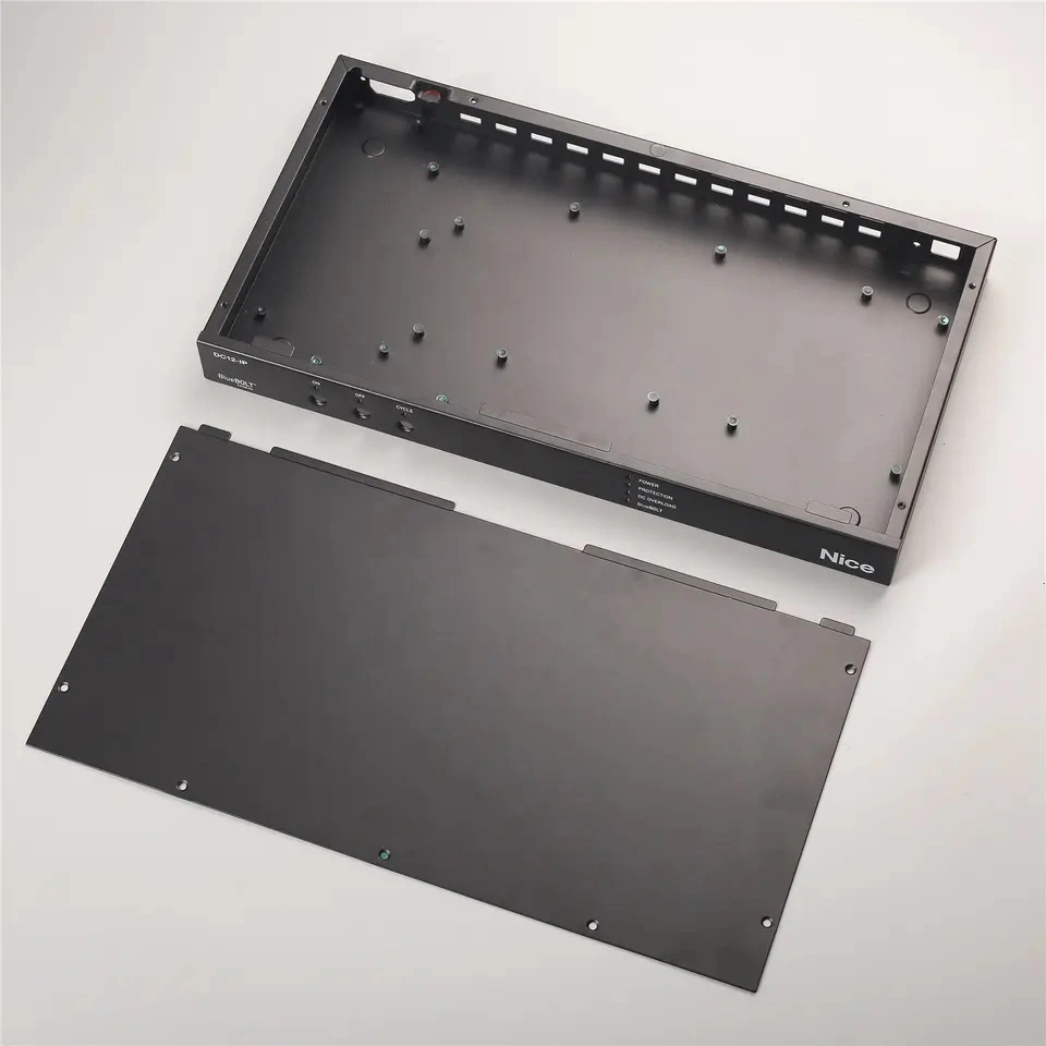 OEM Custom Sheet Metal peças do produto fabrico alumínio em aço inoxidável Serviço de estampagem de soldadura por flexão de corte a laser