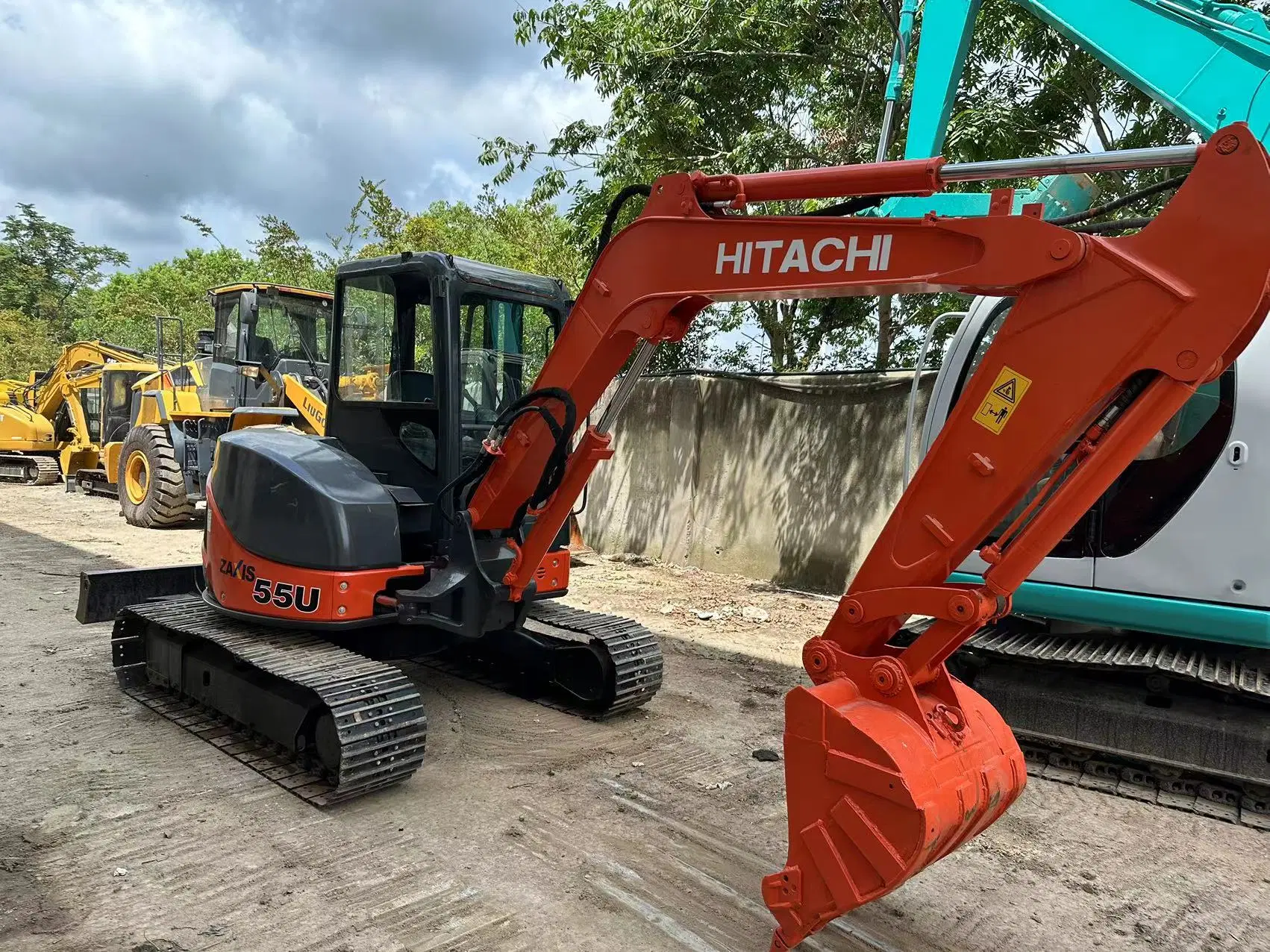 2020 Year Used Original Hitachi Zx50 Mini Excavator for Sale / Hitachi Zx50 Zx60 Zx70 Zx80 Zx120 Zx210 Zx160 Stock for Sale