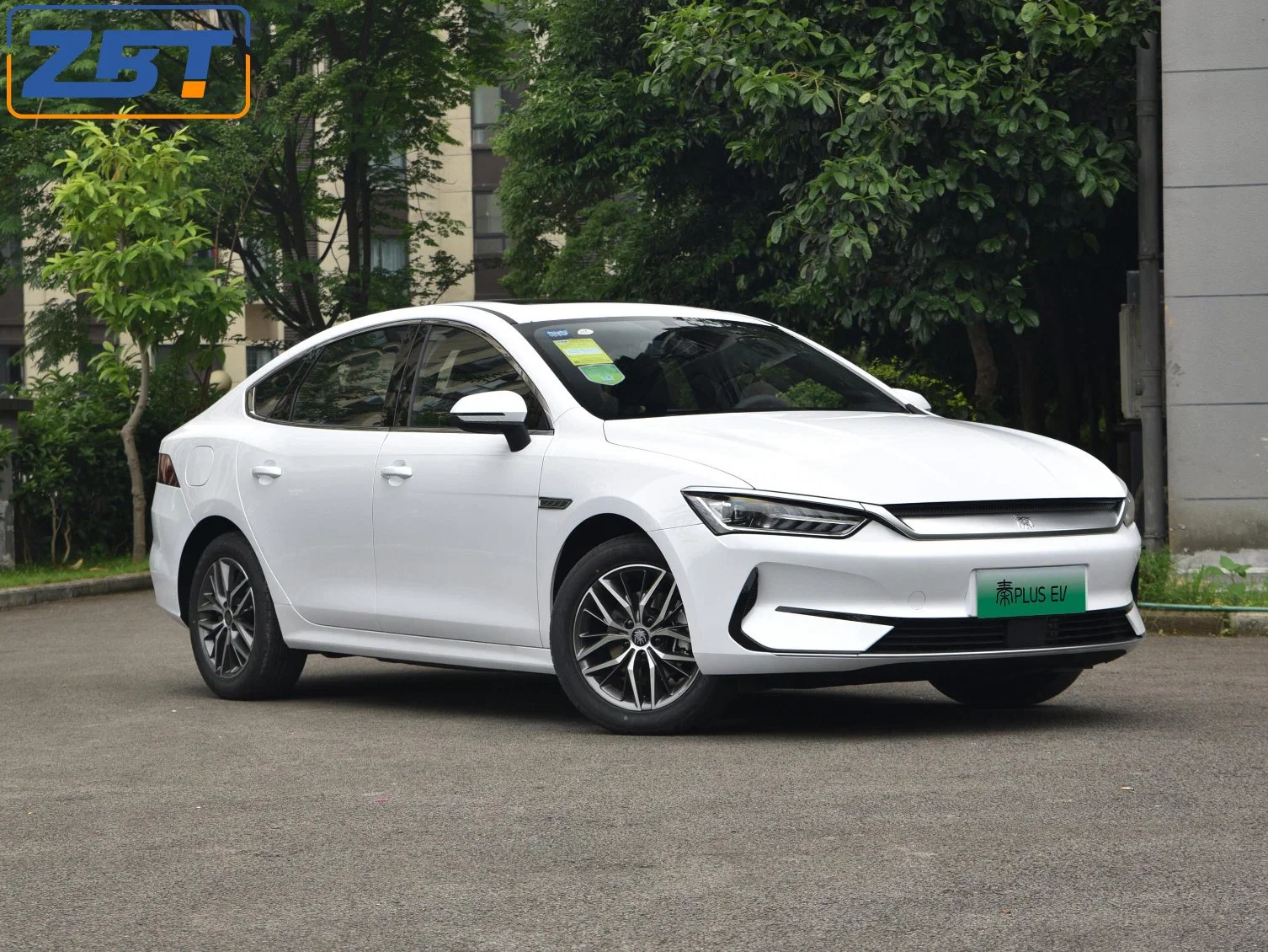 Fabricado na China NEDC, gama de 400 km, motor elétrico sem escovas, automático Auto compacto inteligente para veículos usados BYD Qin Plus EV com Menu inglês