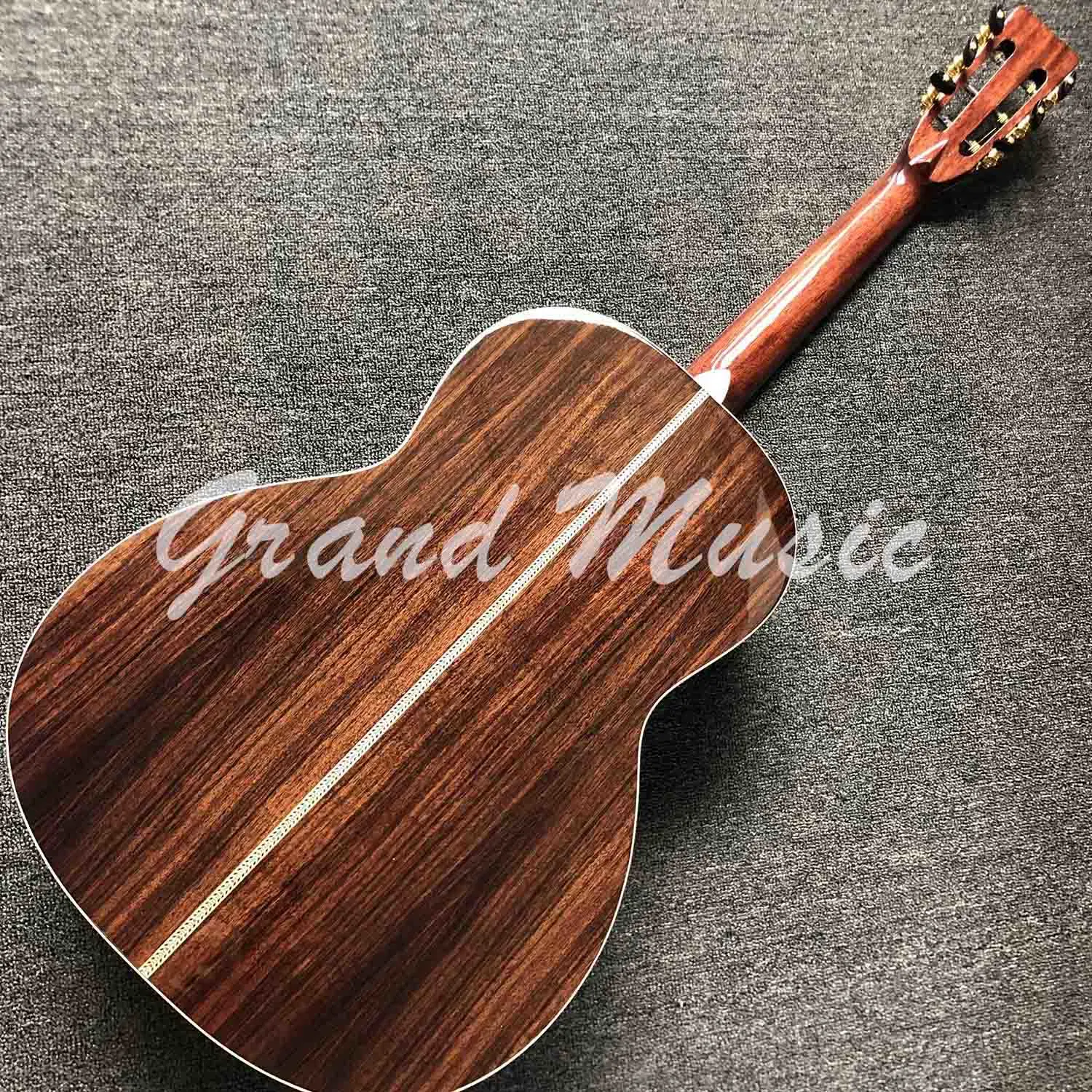 Ooo personalizado estilo Cuerpo de guitarra acústica guitarra clásica muñeca