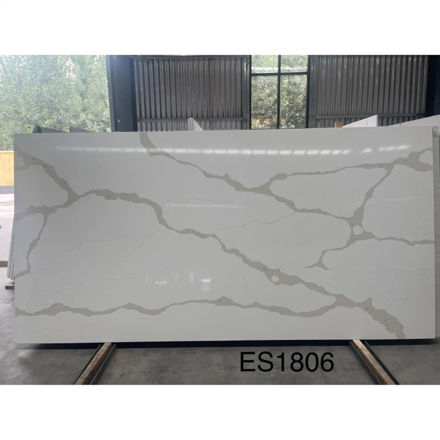 Vietnam Artificial Stone Calacatta Big Quartz Slab Polishing Surface Large Quartz Stone