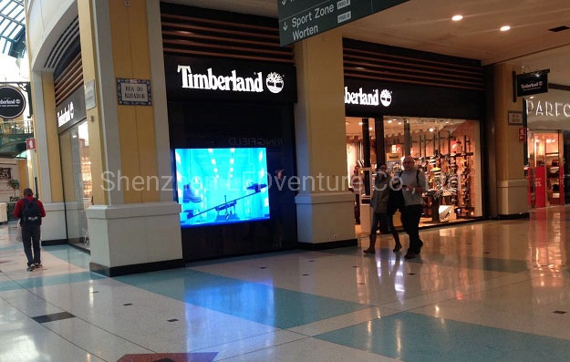 Outdoor P2.6 UHD LED Full Color Billboard TV for Shopwindow Display