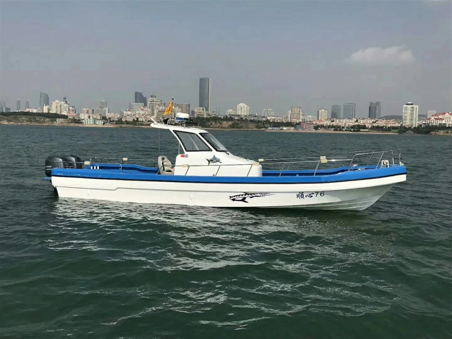 Chinese 31FT 9.6m Panga Professional Pleasure Fiberglass Fishing Boat for Sale