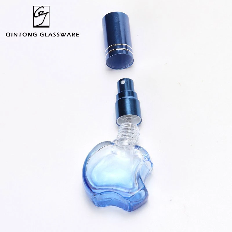 Hot Selling New Design 15ml farbige leere Duft Vintage Kosmetik Verpackung Glas Parfümflaschen mit Kappe