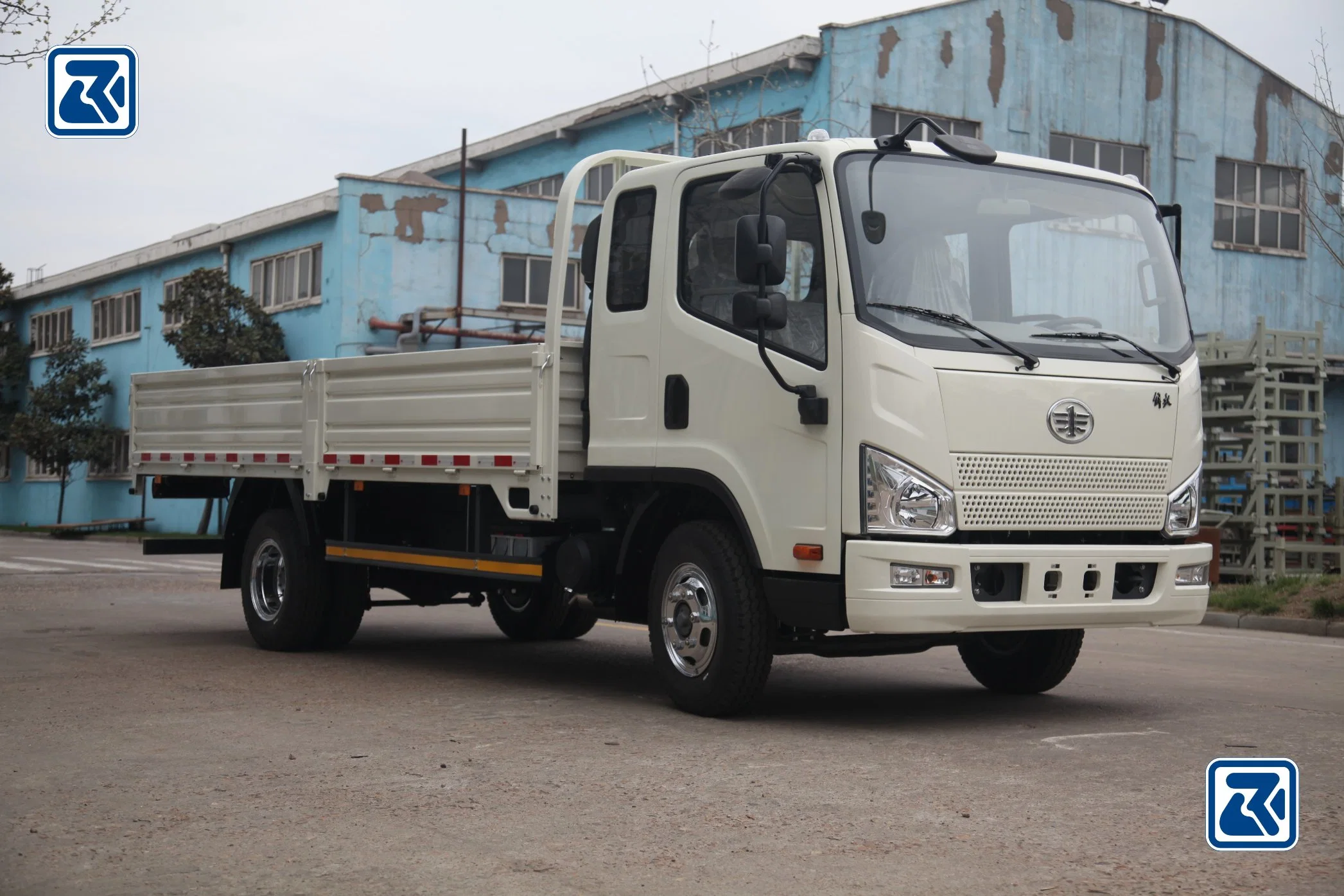 Sinotruk Shacman Dongfeng Foton FAW HOWO pesado 336HP 4X2 6X4 Chasis 8X4 20000liters Jet gasolina combustible aceite Diesel depósito de carga Precio de camión con dispensador de combustible