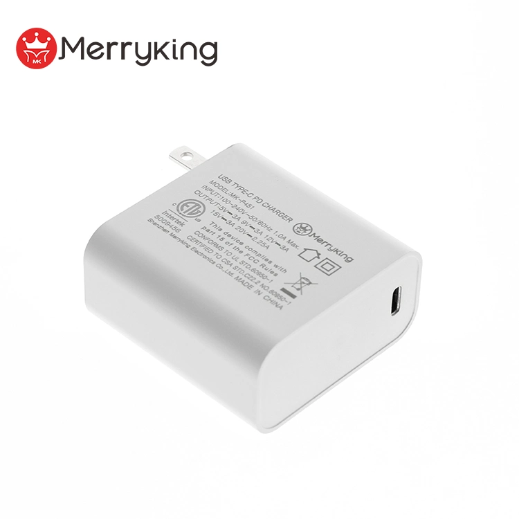 Le logo OEM Nous Plug Chargeur de voyage de l'UE 5V 3A 9V 3A 15V 3A PD 45W Chargeur USB de type C pour les téléphones mobiles