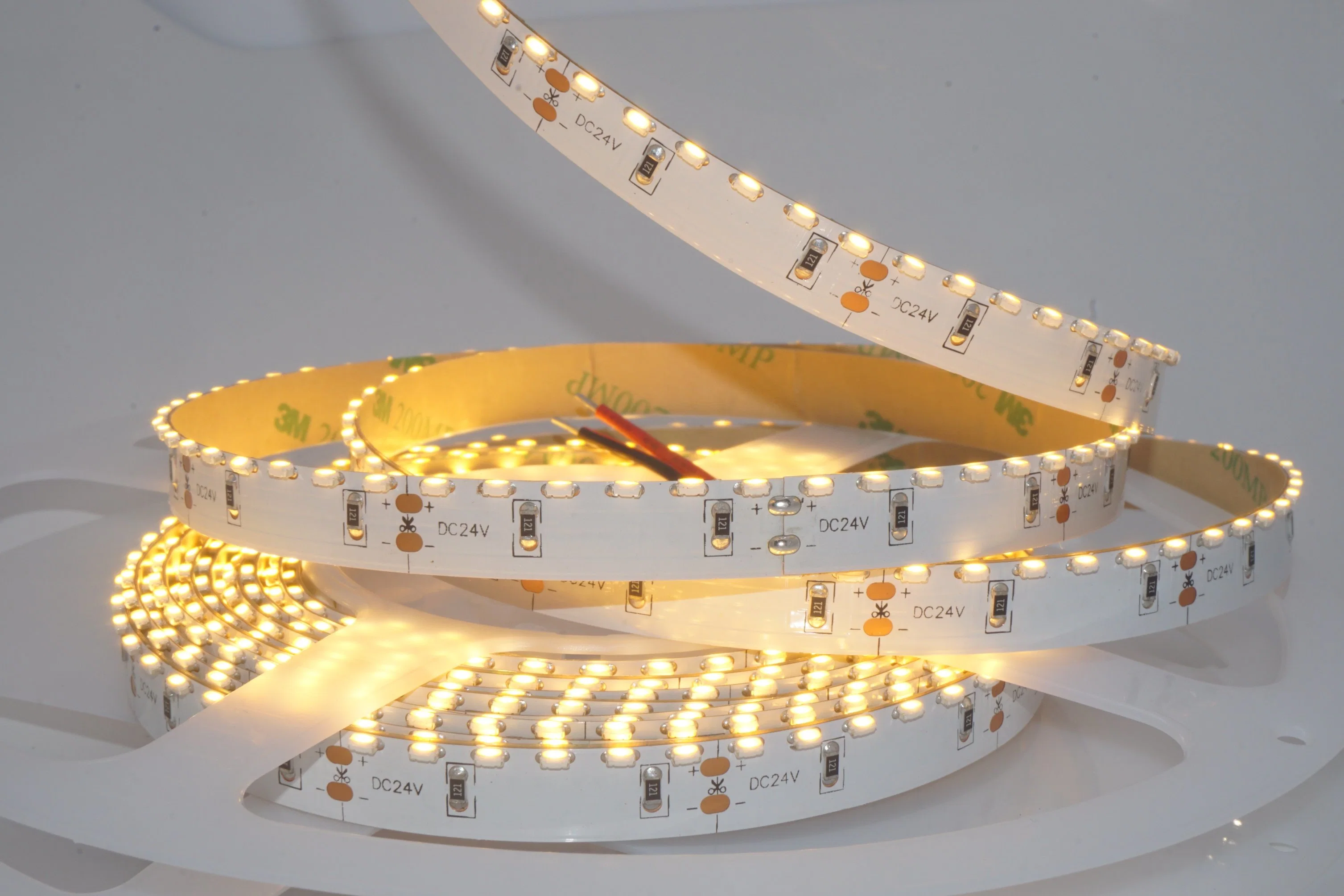 Dimmable 8mm PCB DC 12/24V LED Indoor Decoration LED Strip Light