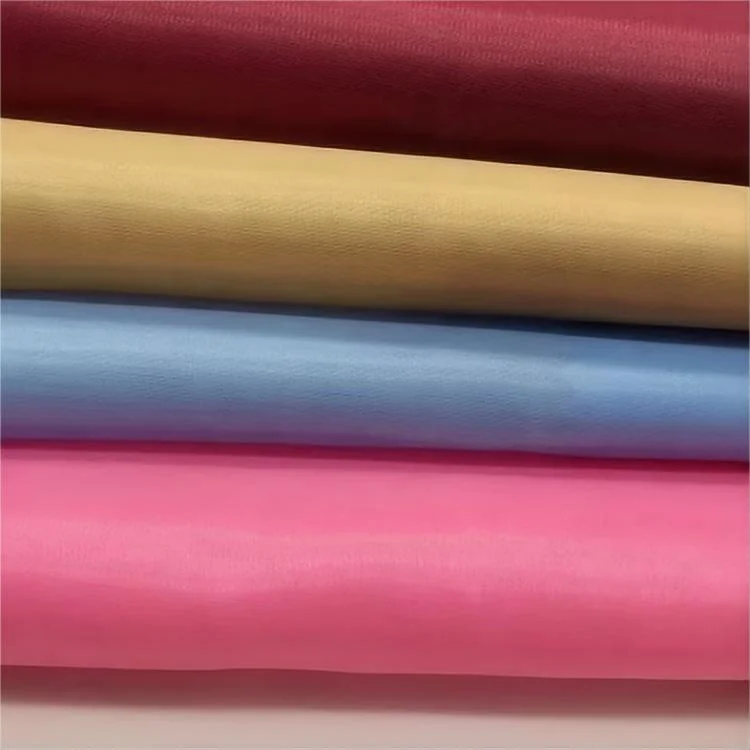 Wholesale/Supplier Factory Low Price 45g-62g 100% Polyester Taffeta Fabric Lining for Garment