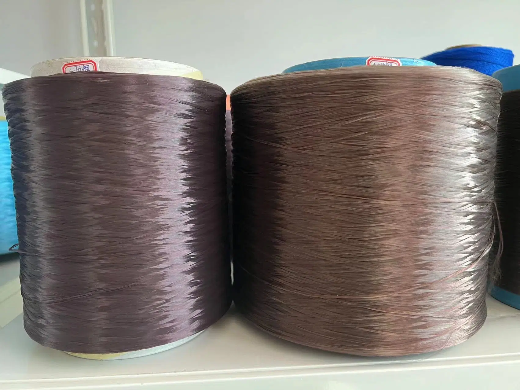 Yarn 144f متعدد الخيوط Yarn PP لون أحمر شمع