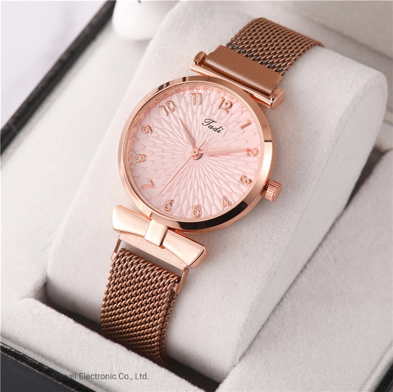 Robe rose montre-bracelet Bracelet Dial Mode femmes montres à quartz