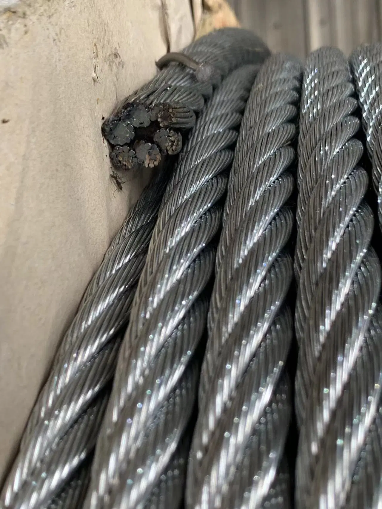 Electric Galvanized Acero De Cable 6X19+FC 5/8" Steel Wire Rope Dry