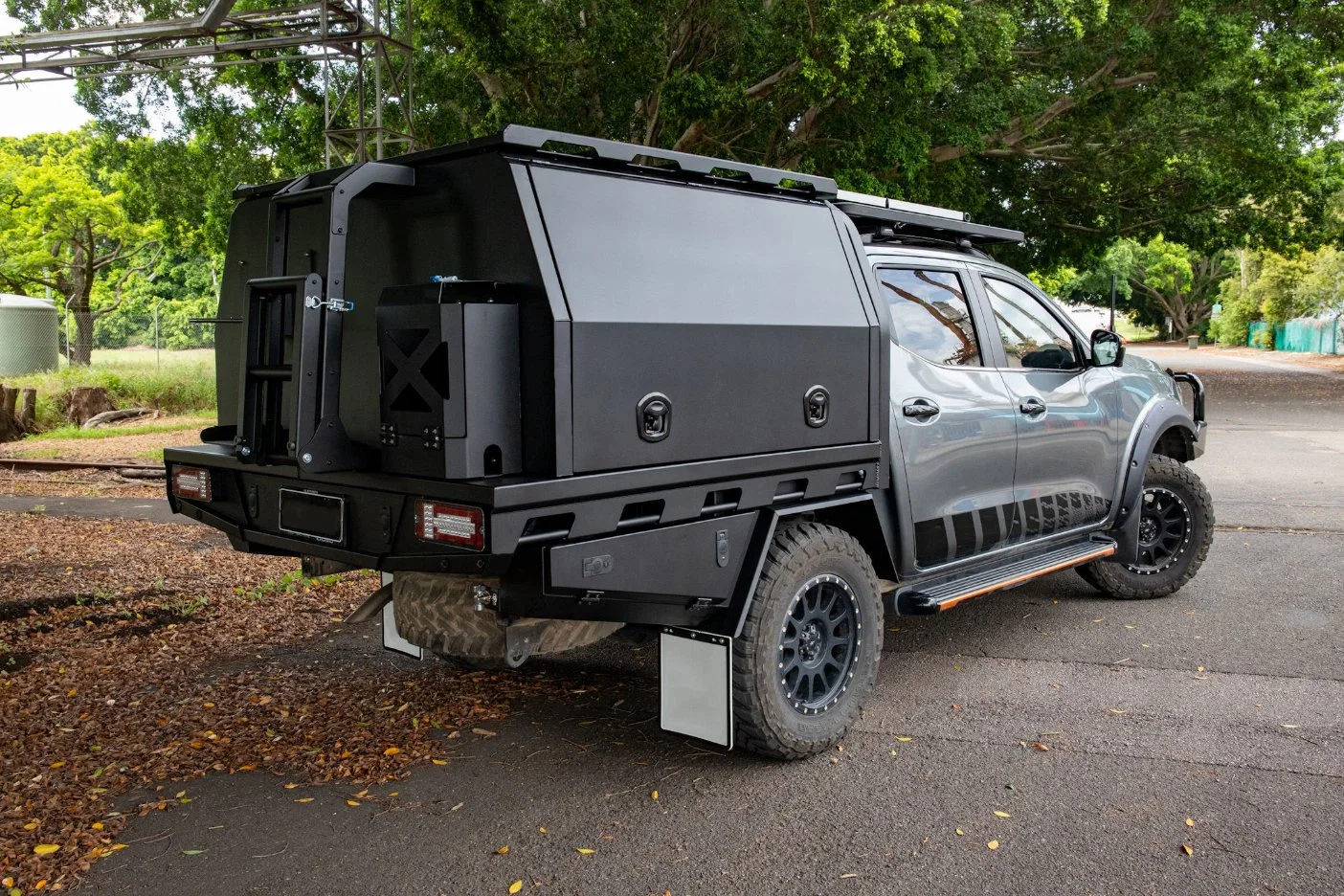 Professionelle Produkte Dual-Kabine Lange Lebensdauer Lkw-Karosserie Teile Aluminium Ute Vordach Lkw-Tablett