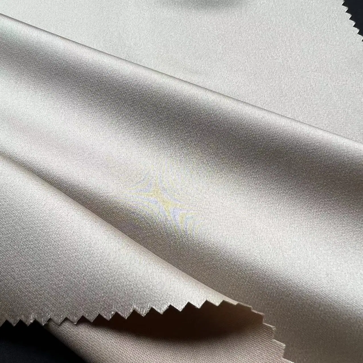 New Design 100%Polyester 200GSM Shining Fabric for Dress