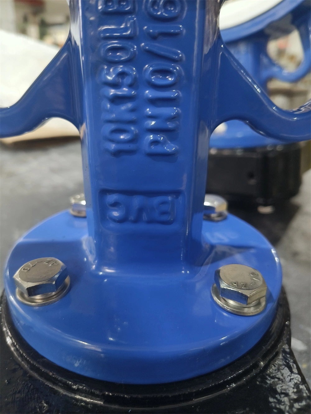 DN100 4 Inch Di Body CF8 SS304 Disc Soft Sealing Butterfly Valve