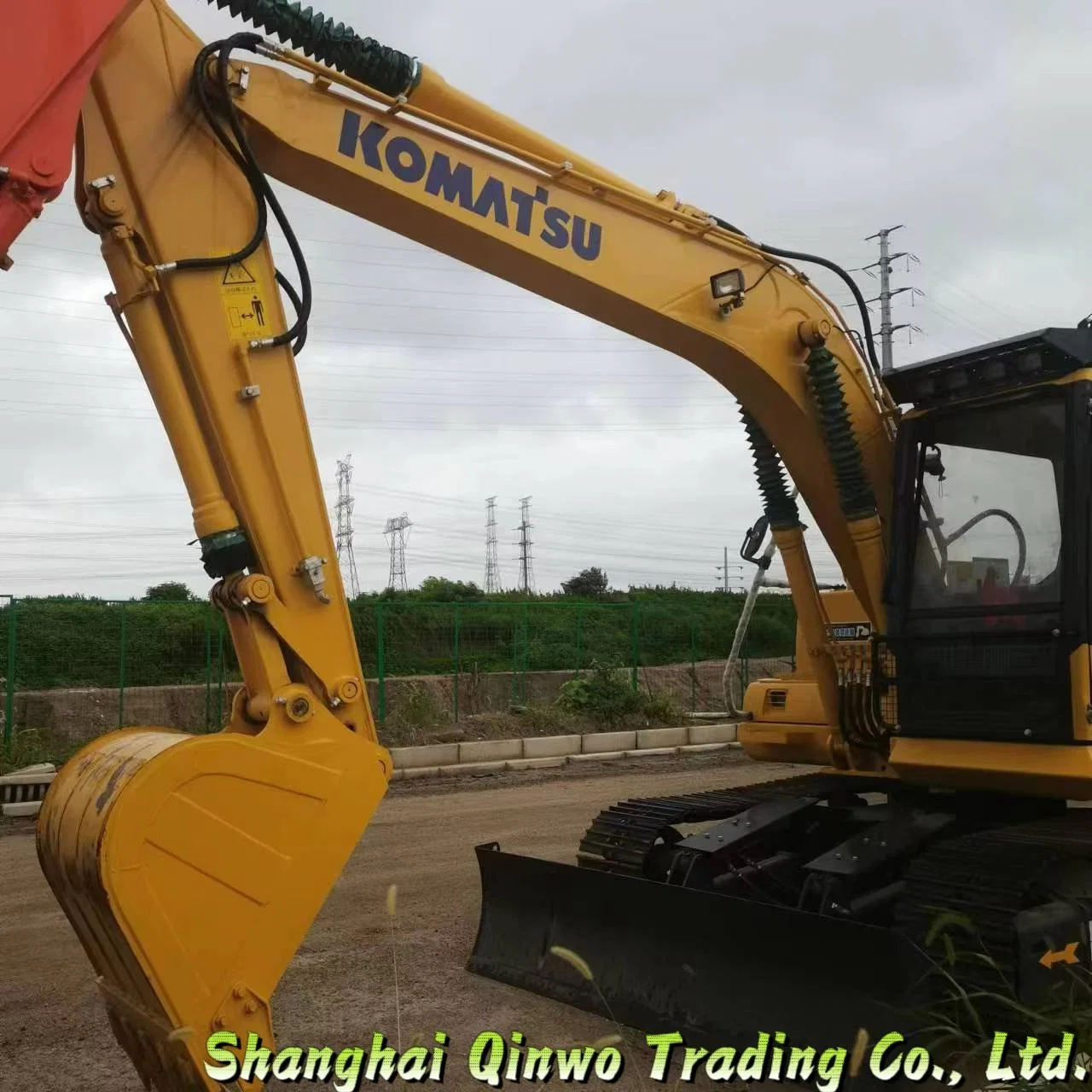 Japan 13ton 130 Used Komatsu PC130-7 Excavator with Front Blade