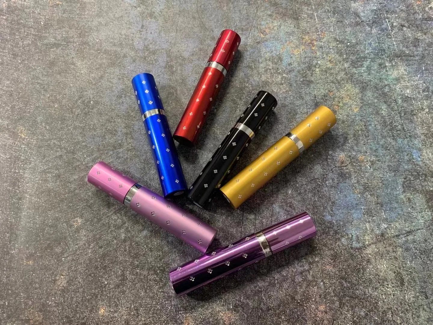 مصباح LED الوامض Electro Shocker Lipstick امرأة مصباح الوميض للدفاع عن النفس