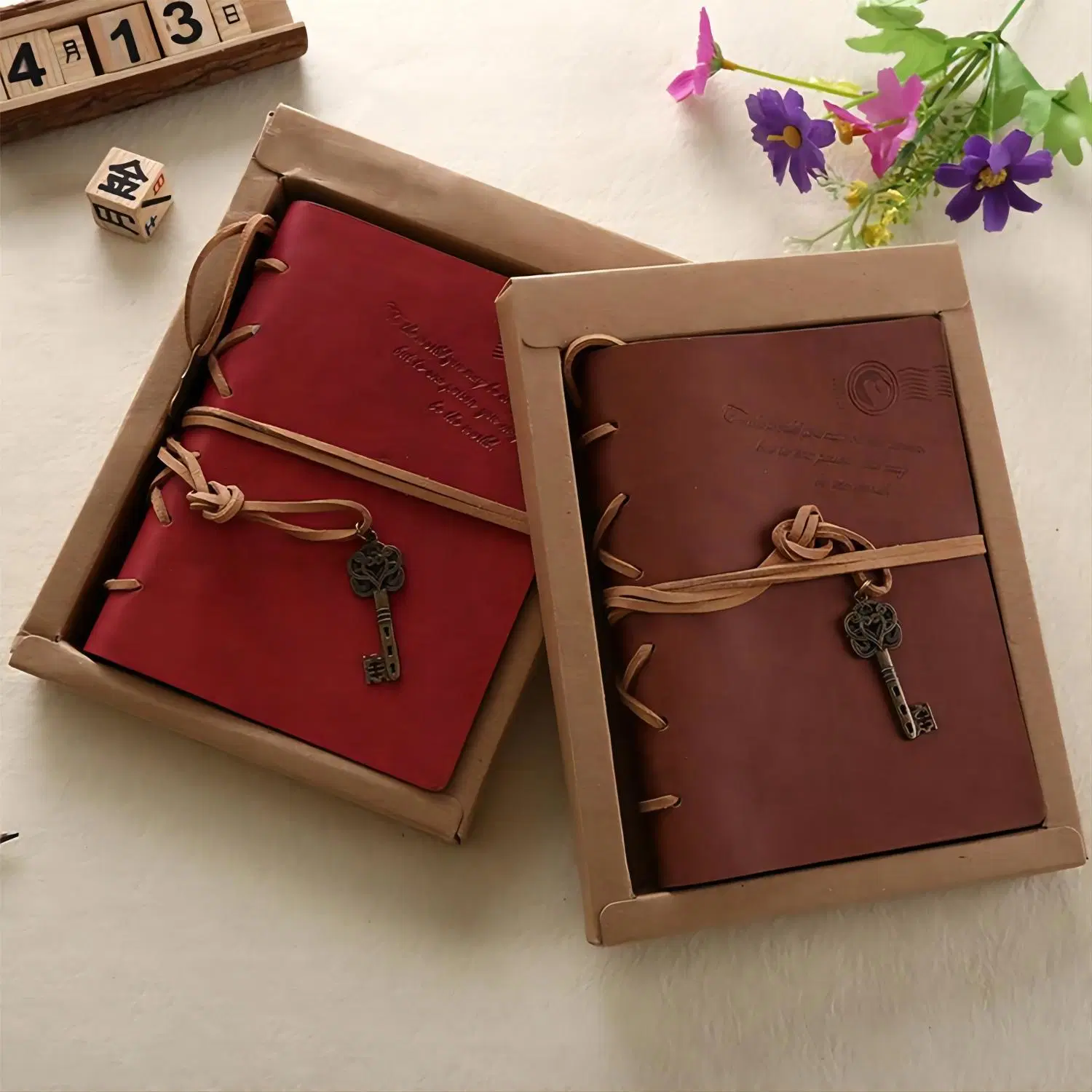 Custom 2022 New Cool Portable Vintage Pattern PU Leather Diary Notepad Stationery Notebook with Key Dector