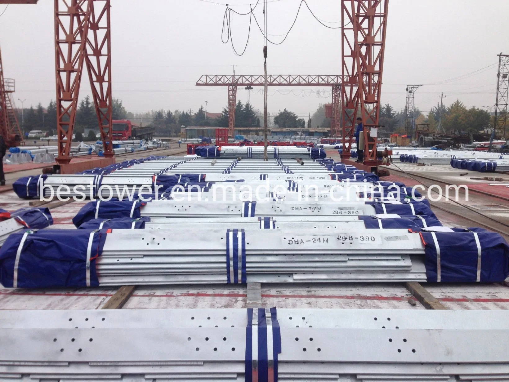 Galvanized 4 Legs Steel Transmission Tower