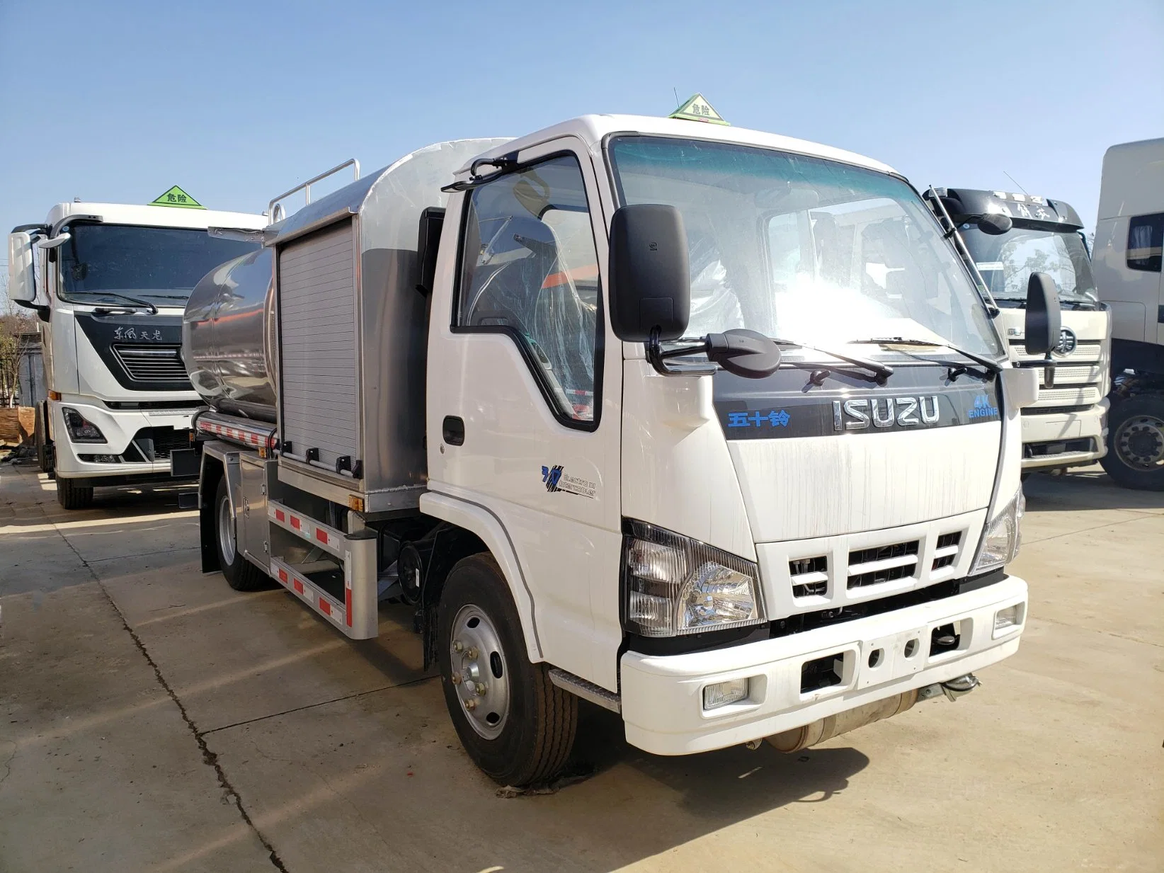 العلامة التجارية اليابانية Isuzu 5000لتر شاحنة خزان زيت الوقود مع موزع