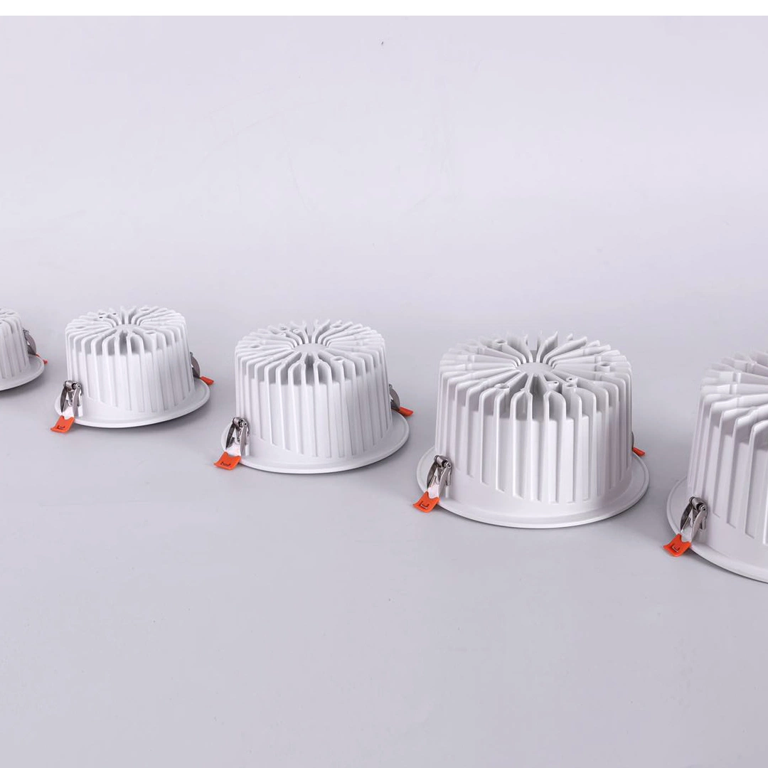 Radiateur en aluminium 40W plafond encastré ronde COB LED Downlight vers le bas de l'éclairage