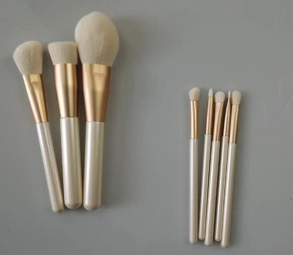 8PCS White Color Makeup Brush Set High quality/High cost performance Vegan Synthetic Hair Beginner Beauty Tools Manufacturers