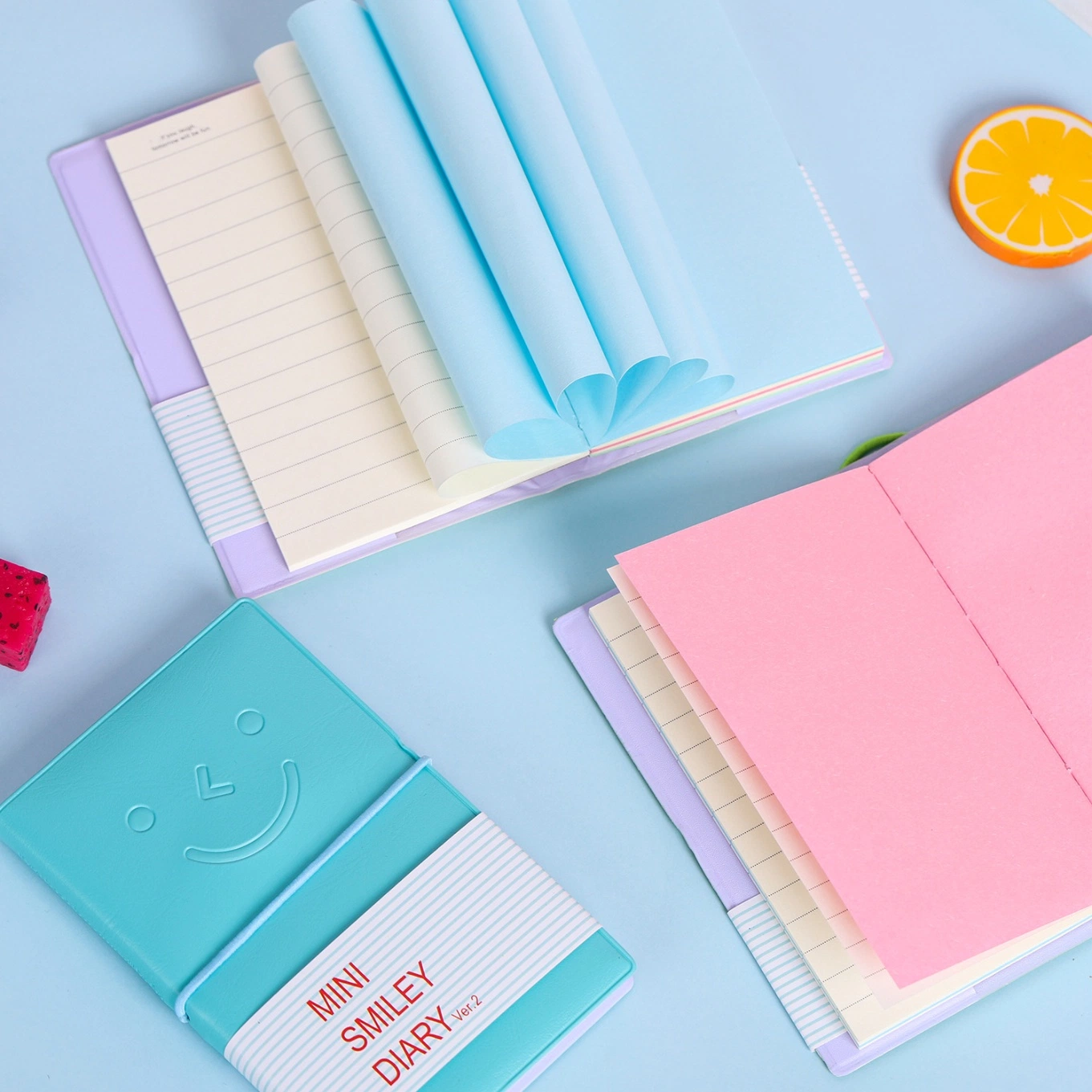 Wholesale/Supplier Stationery Creative Candy Color Smile Mini Holster Notebook for Students