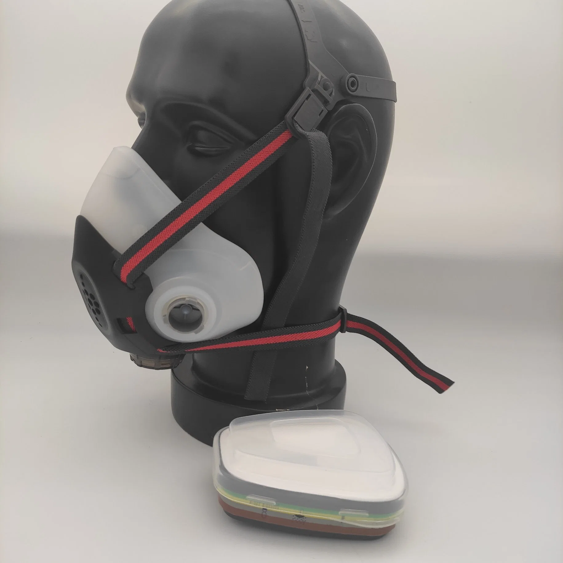 Reusable Gas Mask for Painting Against Dust