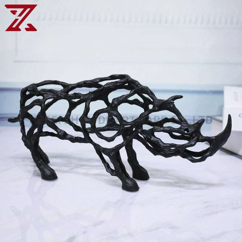 Hot Sell Hollowed-out Cow Sculpture Creative Abstract Metal Decoration Cast Iron Crafts Home Decor