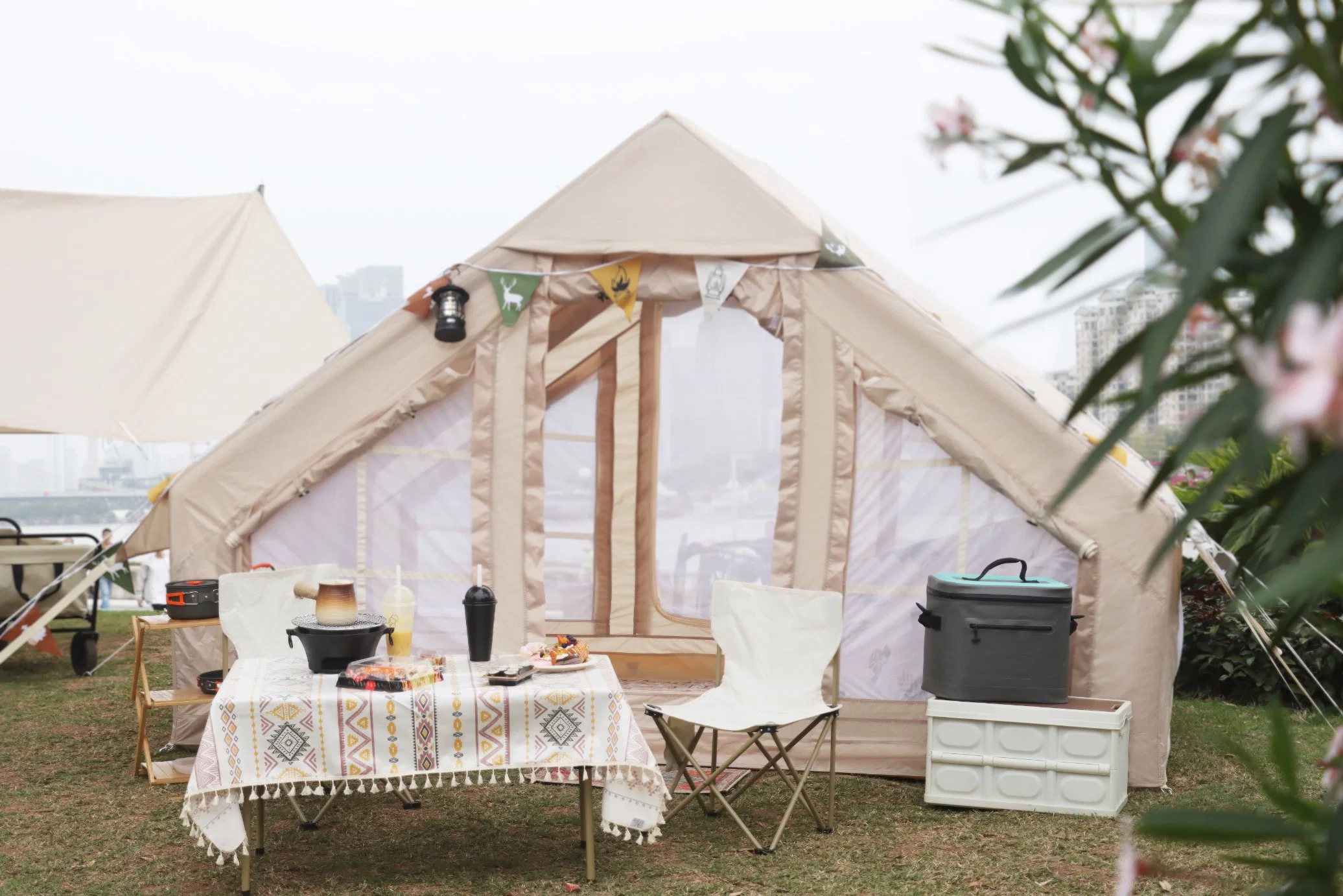 Tente gonflable imperméable tente extérieure de camping