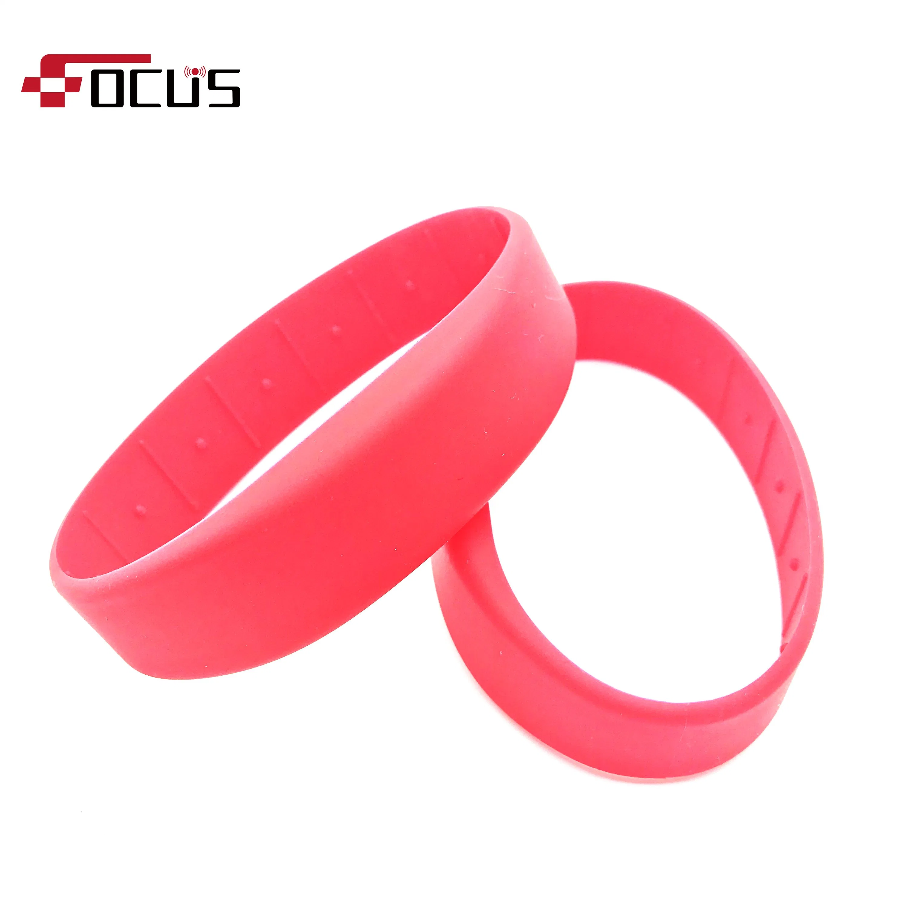 Factory Direct Custom Hf 13.56MHz Chip Silicone RFID Wristband with Different Color