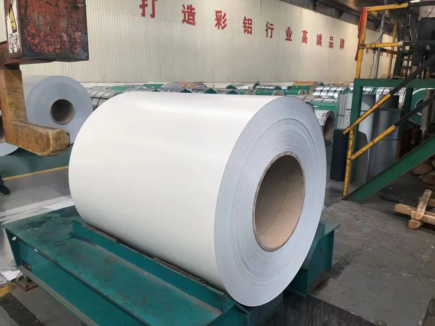 Roll PPGL Steel Hot Rolled Steel Coil Color Coated and Galvanized PPGI Prepainted Coil for Building Roofing Material