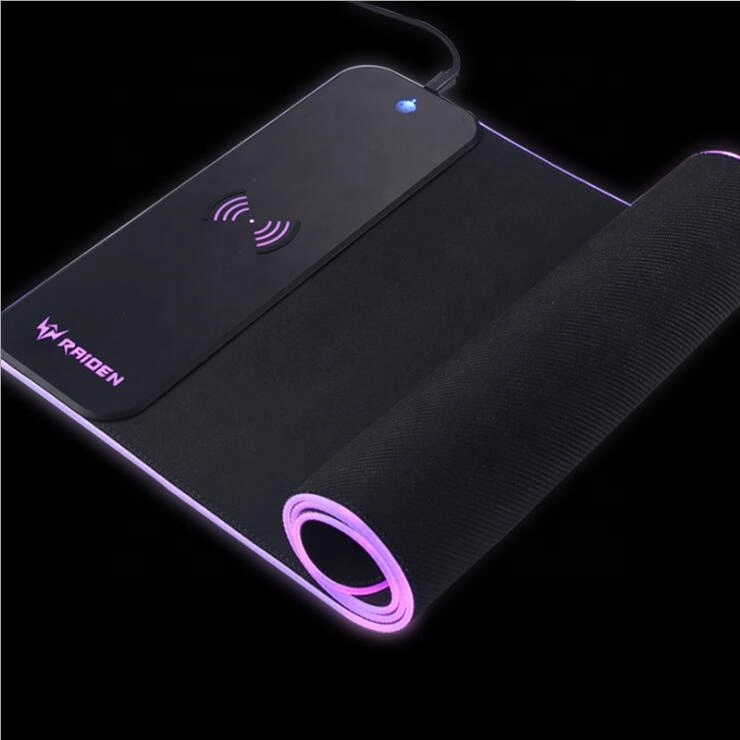 2020 New Arrival RGB Computer Mousepad LED USB Charging Large Mouse Pad for Desk Mat Wireless Mouse Pad