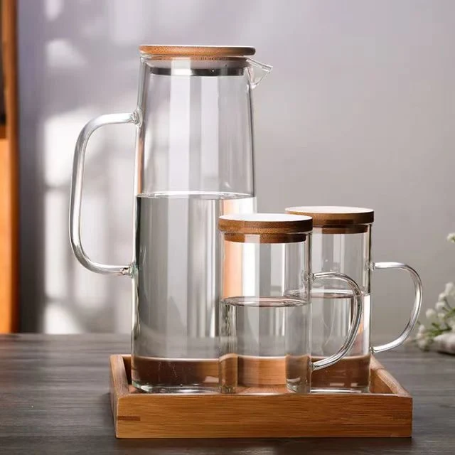 1300ml Home Glassware Water Jug Glass Pitcher Set with Bamboo Lid Two Cups