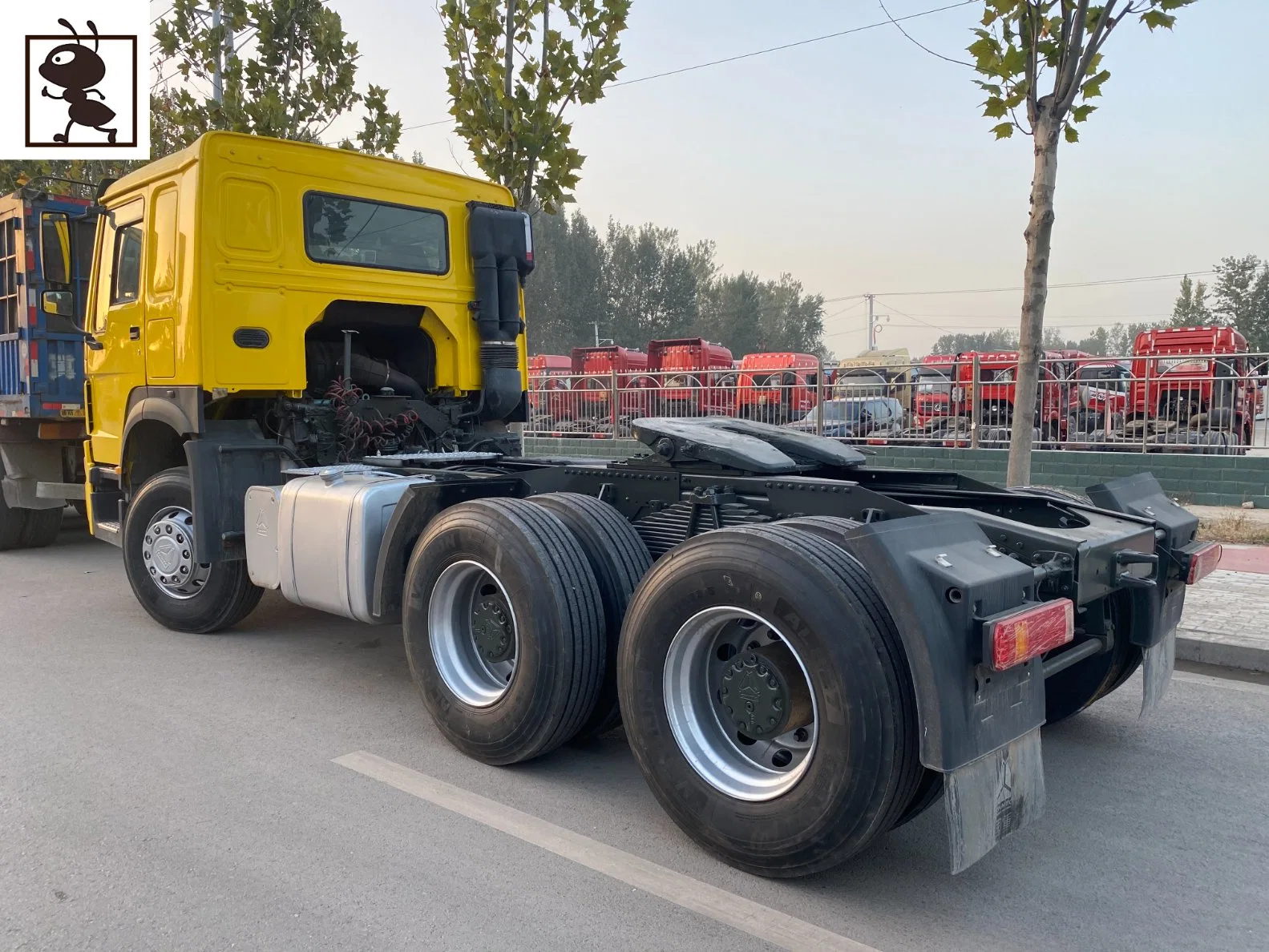 Ant Automobile Logistics Port Mining Transportation Used HOWO 6*4 Trailer Head Truck Tractor 6X4 Sinotruk Second Hand HOWO Truck Price Malaysia