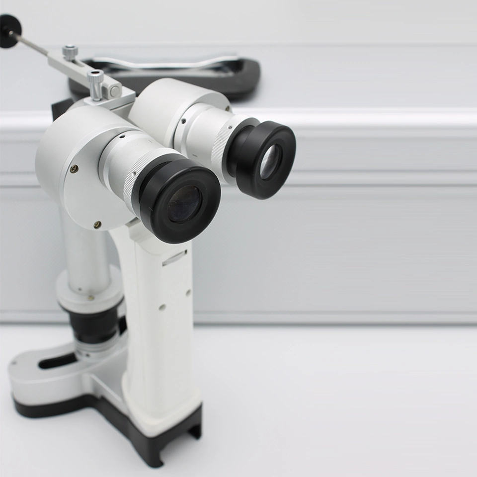 شركة OEM Easy Operation Mecanmed for Hospital MicroScope محمول رخيص بالمهاد مصباح slit