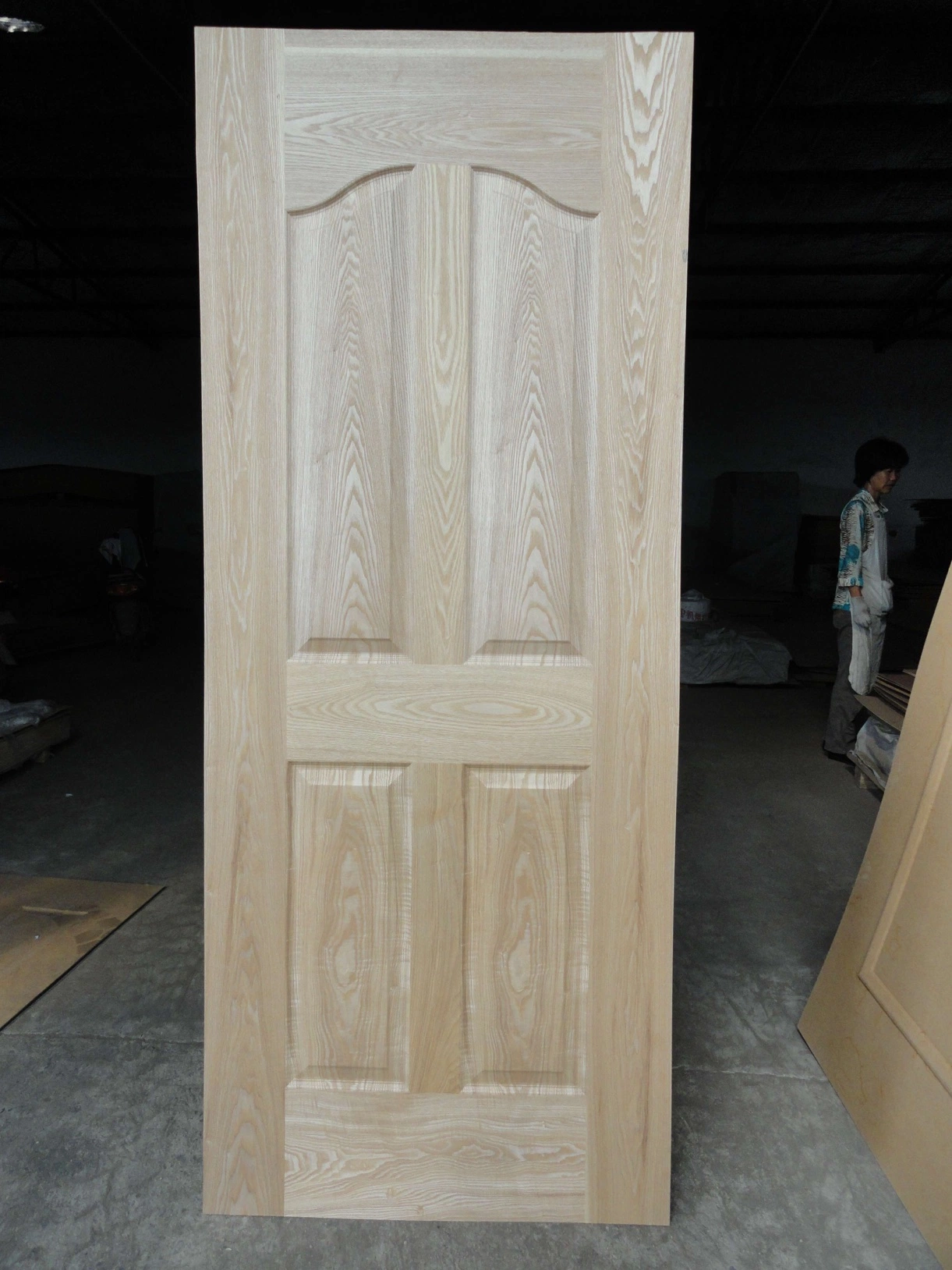 Natural Veneer Oak/Walunut/Ash/Sapele/Teak/Beech Mould Door Skin for Home Door