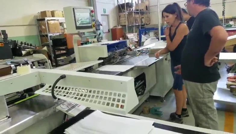 Double Wire Binding and Punching Machine for Calendar in Europe Factory